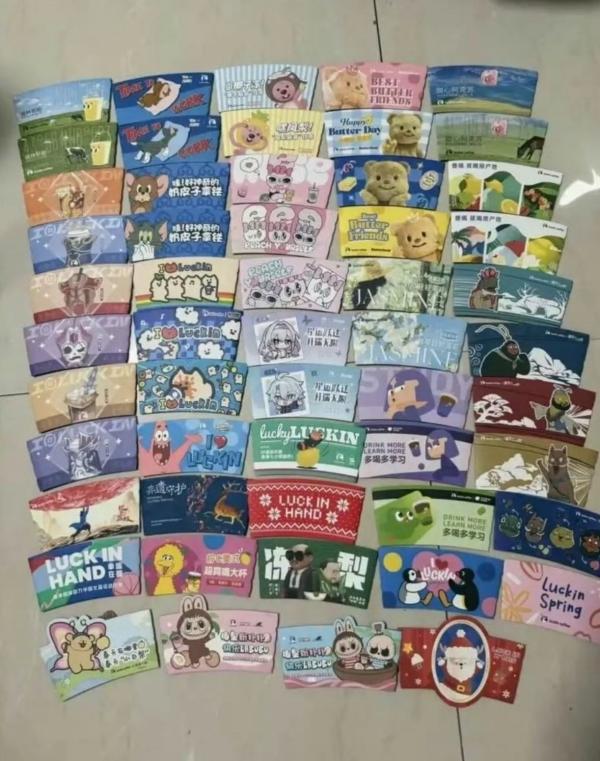 이걸 누가 살까 했는데 '현대판 우표 수집'…젊은이들 푹 빠진 '컵 홀더·종이백'