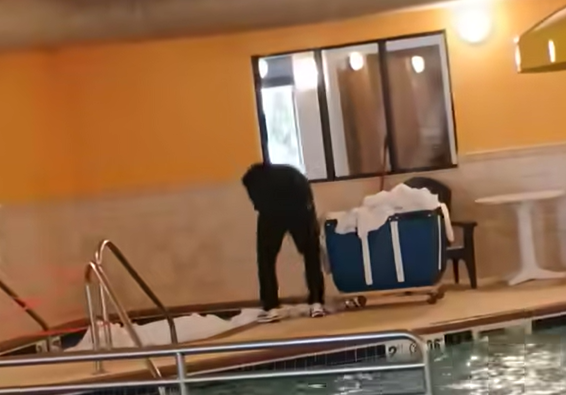 “정말 역겹더라”…온수 욕조에서 떡하니 침대 시트 세탁한 호텔, 해명은