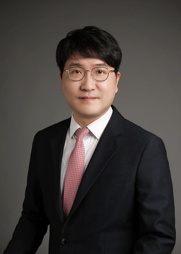 [Invest&Law]'올해의 분쟁해결 변호사'에 법무법인 율촌 이재근