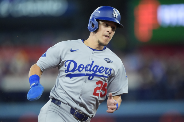 다저스 한국계 에드먼, 발목 수술로 WBC 불참…류지현 “이미 두달 전 대표팀 고사”