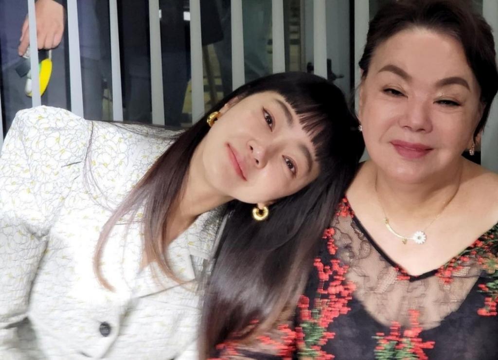 Actress Seo Hyo-rim(left) and the late Kim Soo-mi. Seo Hyo-rim Instagram